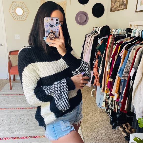 SOLD Striped Oversized Balloon Sleeve Sweater - Picture 8 of 9